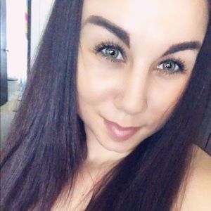 Meet your Posher, Shari